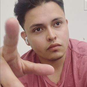 Meet your Posher, Jonathan